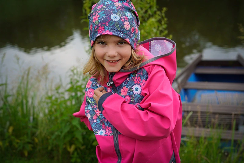 Unuo Dětský softshellový kabátek bez zateplení Fuchsiová Květinky 110/116