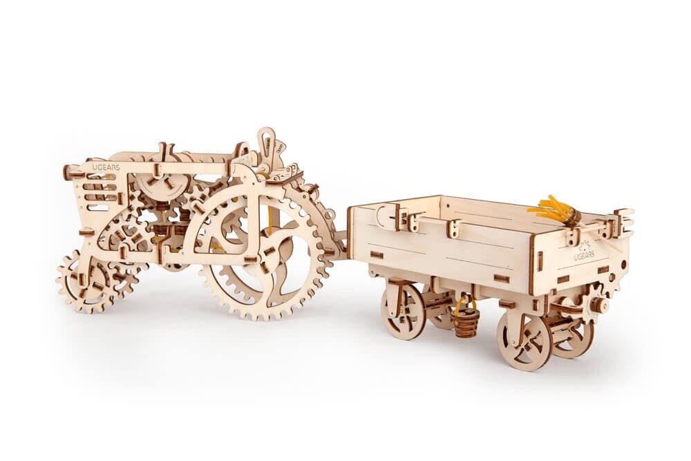 Ugears 3D dřevěné mechanické puzzle Vlečka k traktoru