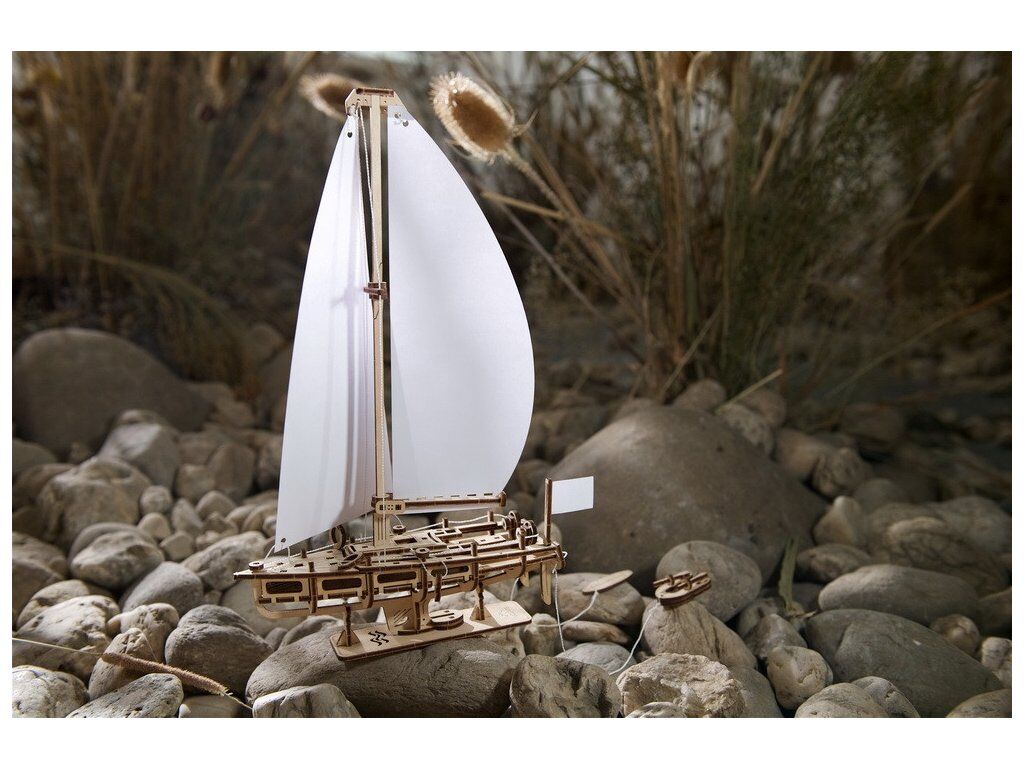 Ugears 3D dřevěné mechanické puzzle Jachta The Ocean Beauty