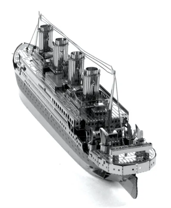METAL EARTH 3D puzzle Titanic