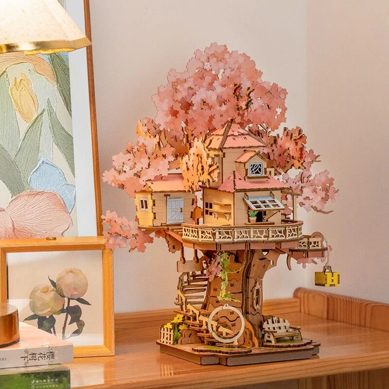 RoboTime 3D dřevěná skládačka Domeček na stromě Sakura