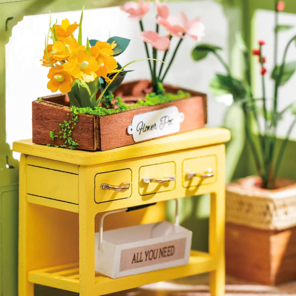 RoboTime 3D dřevěná skládačka Miniatura domečku Rozkvetlé jaro