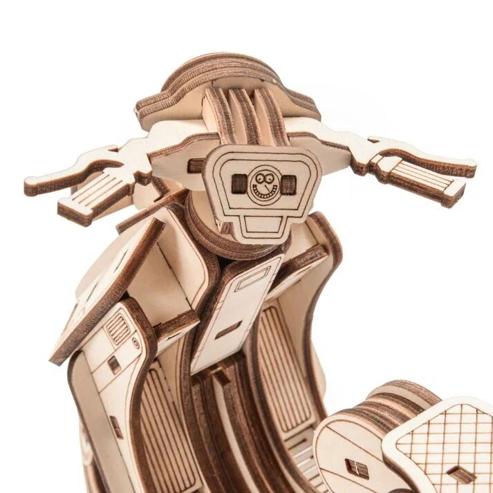 Little Story 3D dřevěná skládačka Sting Scooter