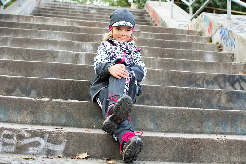 Unuo Dětská softshellová bunda s fleecem Street Žíhaná antracitová Metricon Holka 110/116