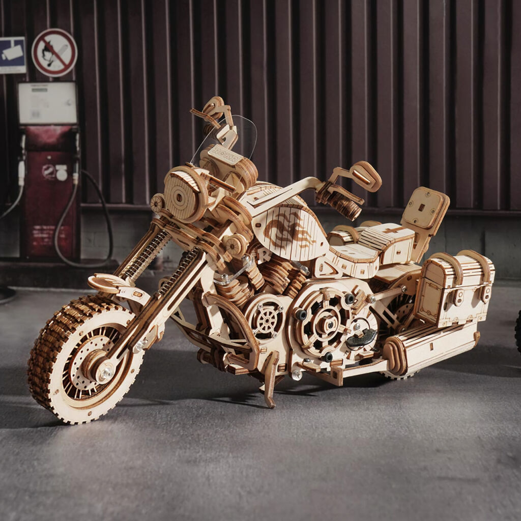 RoboTime 3D dřevěná mechanická skládačka Motorka Cruiser
