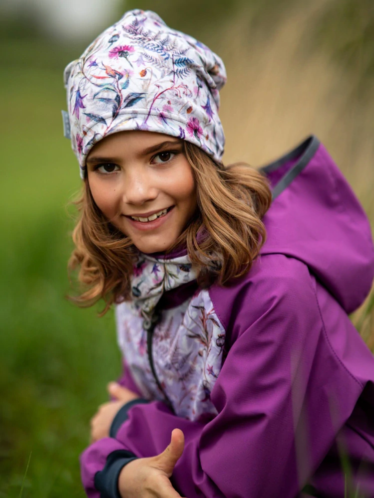 Unuo Dětská čepice fleecová Homeless Louka s konvalinkami S (45-48 cm)