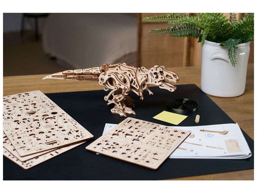 Ugears 3D dřevěné mechanické puzzle Tyrannosaurus Rex